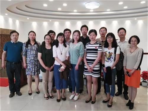 合影1_看图王.jpg